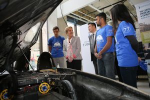 Premier Kathleen Wynne with members of U of T Engineering’s Blue Sky Solar Racing team. (Photo: Roberta Baker)