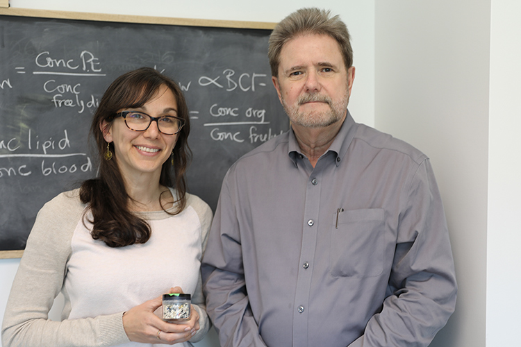 Chelsea Rochman and Bob Andrews have joined forces to develop new techniques for analyzing microplastics and nanoplastics in drinking water (photo by Tyler Irving)
