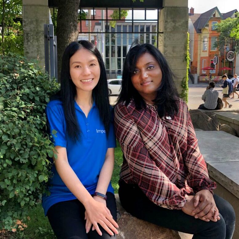 VISITING ALUMNAE (ALUMNI) -- Joyee Pu (Min 1T4 + PEY), Senior Operations Anyalyst at Imperial Oil (blue shirt) and Karsmina Kam (Min 0T8), Miner Performance Team Lead at Imperial Oil (in pattern shirt) at the University of Toronto campus on Thursday, September 12, 2019. The duo visited the St George Campus to provide a meet and greet with students on behalf of Imperial Oil/Kearl Oilsands. The company is looking for co-op and full-time employees from within the undergraduate and graduate engineers.
PHOTO: Phill Snel, Department of Civil & Mineral Engineering/ U of T